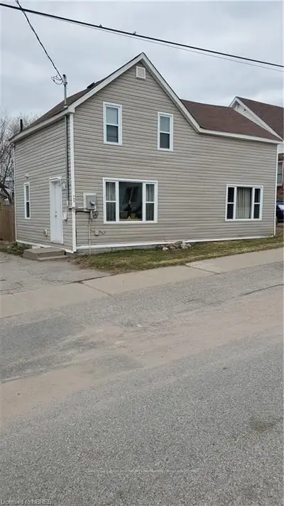 733 GALT Street, North Bay, ON P1B 4R7