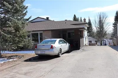 1341 SKI CLUB Road, North Bay, ON P1B 8E7