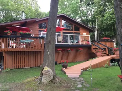 394 HEMLOCK ISLAND, East Ferris, ON P0H 1K0