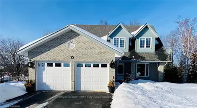 15 VIVYENNE Court, North Bay, ON P1A 4J2