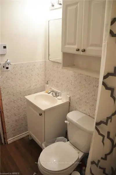 52 NELSON Avenue, North Bay, ON P1A 1Z6