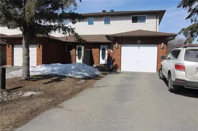7 PAUL Street, North Bay, ON P1B 9L8