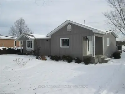 654 DELORME Road, West Nipissing, ON P2B 2M9
