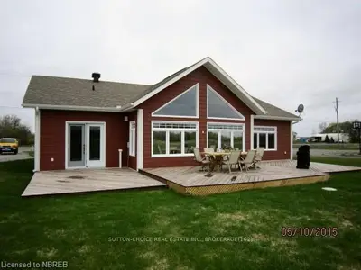 561 Quesnel Road, West Nipissing, On P2b 3n4