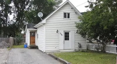 128 Greenwood Avenue, North Bay, On P1b 6z9