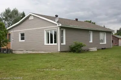 1 Little Sturgeon Road 3, North Bay, On P1b 8g5