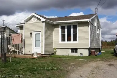 1 Little Sturgeon Road 5, North Bay, On P1b 8g5