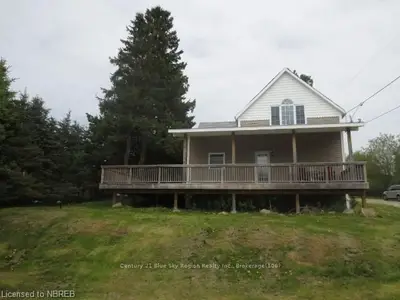201 James Street, Bonfield, On P0h 1e0