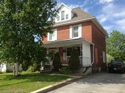641 Mcintyre Street E, North Bay, On P1b 1e6