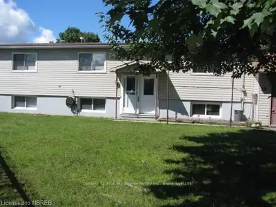 10 David Court, North Bay, On P1a 3w3