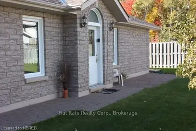 582 Lakeshore Drive 15, North Bay, On P1a 2e6