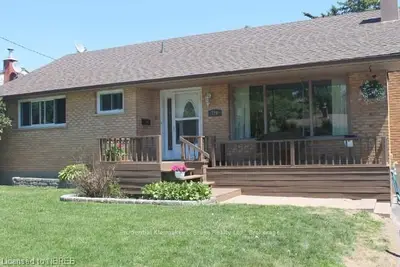 626 Laurentian Avenue, North Bay, On P1b 7t9
