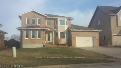 10 Avalon Street, North Bay, On P1a 4h6