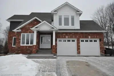 17 Oakridge Court, North Bay, On P1c 1n5
