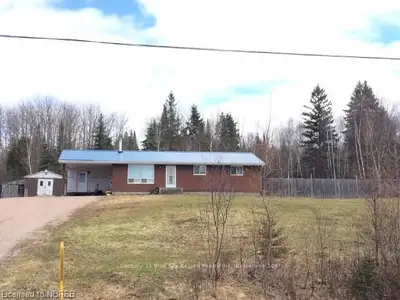 44 Gravelle Road, Papineau-cameron, On P0h 1v0