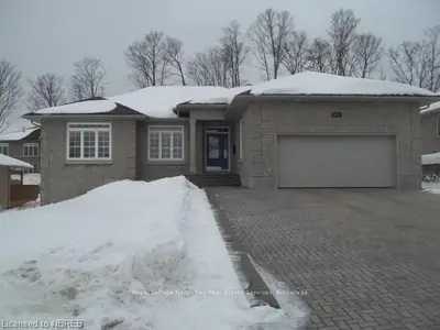 21 Lakeview Drive, North Bay, On P1c 1c7