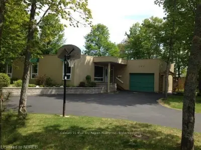 209 Mcnaughton Avenue, North Bay, On P1c 1g8
