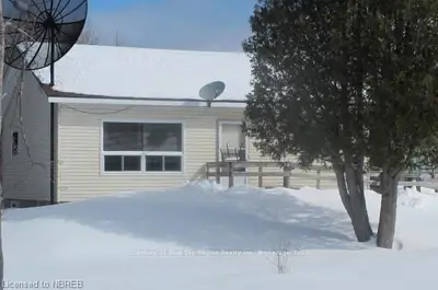 880 Widdifield Station Road, North Bay, On P1b 8h8