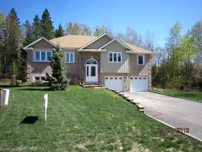 170 Bain Drive, North Bay, On P1c 1m4