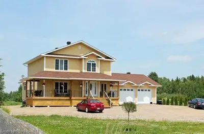 878 Hwy 94, East Ferris, On, P0h 1k0