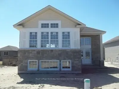 3 Wilfred Avenue, North Bay, On P1a 0a1