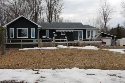 1581 Jocko Point Road, North Bay, On P1b 8g5