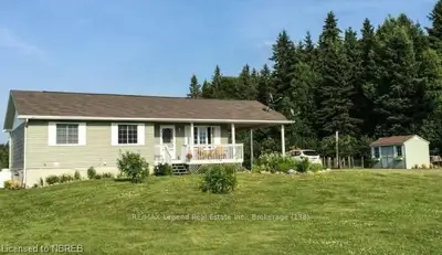 552 Genesee Lake Road, Powassan, On P0h 1z0