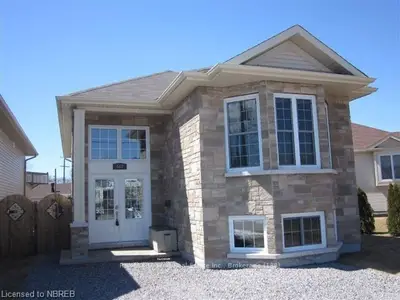 567 Galt Street, North Bay, On P1b 5m6