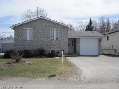 108 Aubrey Street, West Nipissing, On P2b 3e3