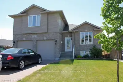7 Fairmount Drive, Greater Sudbury, On P3a 6e3