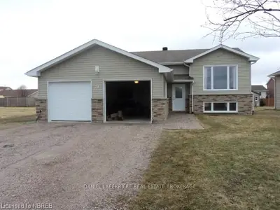 74 Tamerack Avenue, West Nipissing, On P2b 3h3
