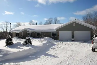 27 Green Acres Lane, North Bay, On P1b 8g2