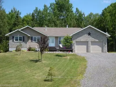622 Genesee Lake Road, Powassan, On P0h 1z0