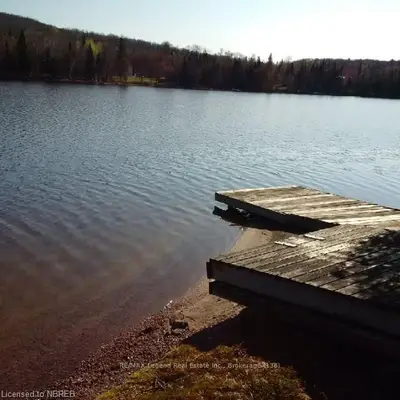 2230 D Peninsula Road, North Bay, On P1b 8g4