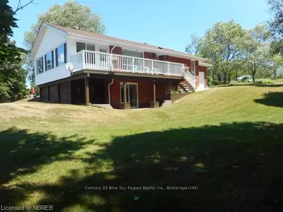 78 Church Street, Magnetawan, On P0a 1p0