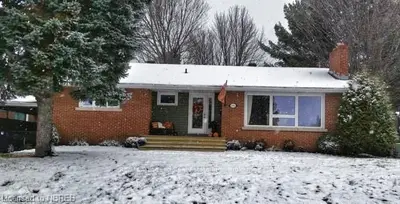 1144 Athlone Street, North Bay, On P1b 5c1