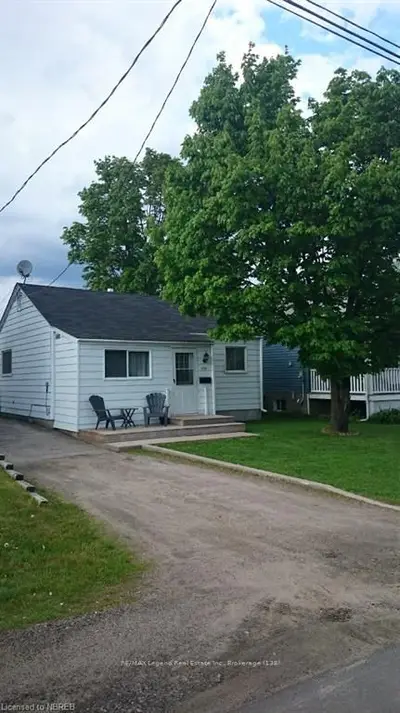 1150 Regina Street, North Bay, On P1b 2l2