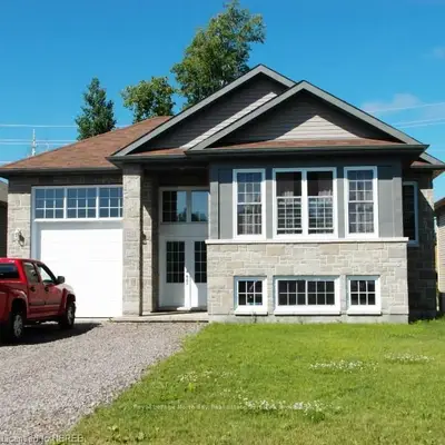 23 Brookland Drive, North Bay, On P1a 0a1