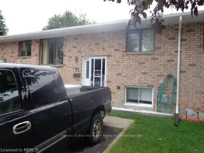 624 Lakeshore Drive 11, North Bay, On P1a 2e8