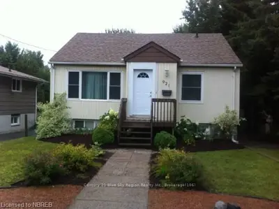 921 Lakeshore Drive, North Bay, On P1a 2h1