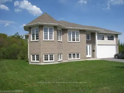 10 Gagnon Court, North Bay, On P1b 9v3