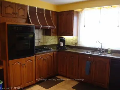 121 Gladstone Avenue, North Bay, On P1a 2l8