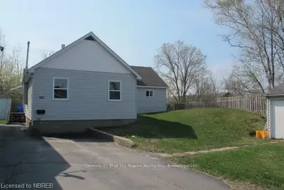 805 Regina Street, North Bay, On P1b 2k5