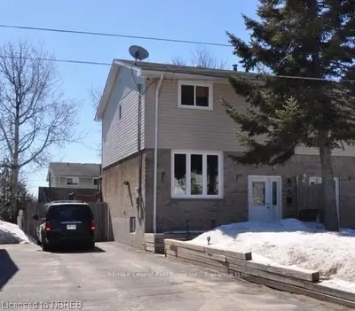 3 Arthur Court, North Bay, On P1a 3k1