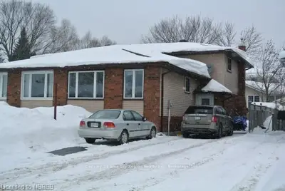 522 Bromley Avenue, North Bay, On P1b 9h5