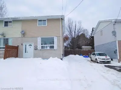 202 Lakeheights Road, North Bay, On P1a 2z3