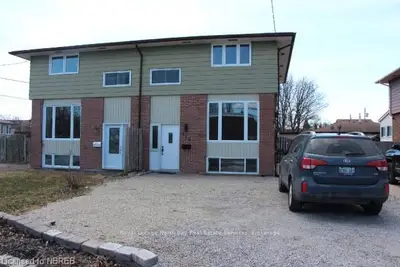517 Oakwood Avenue, North Bay, On P1b 8n1