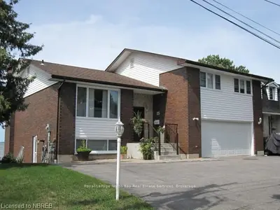 25 Howard Avenue, North Bay, On P1a 1n6
