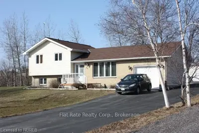 53 Division Street, North Bay, On P1b 8z4