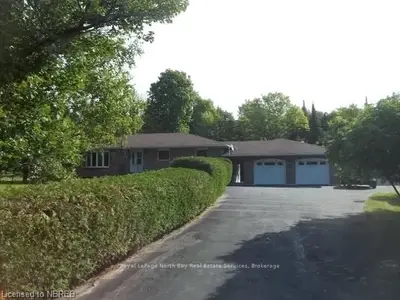 70 Larocque Road, North Bay, On P1b 8g3